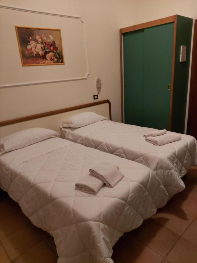 拉拖雷酒店 里米尼 外观 照片